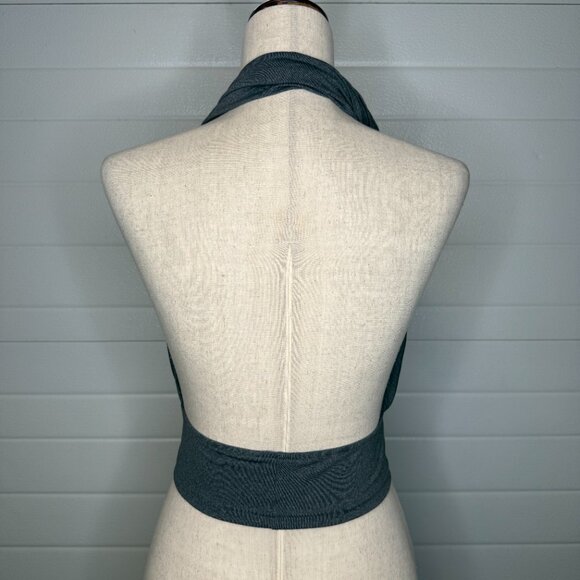 Grey Cross Halter Crop Top - Picture 5 of 5